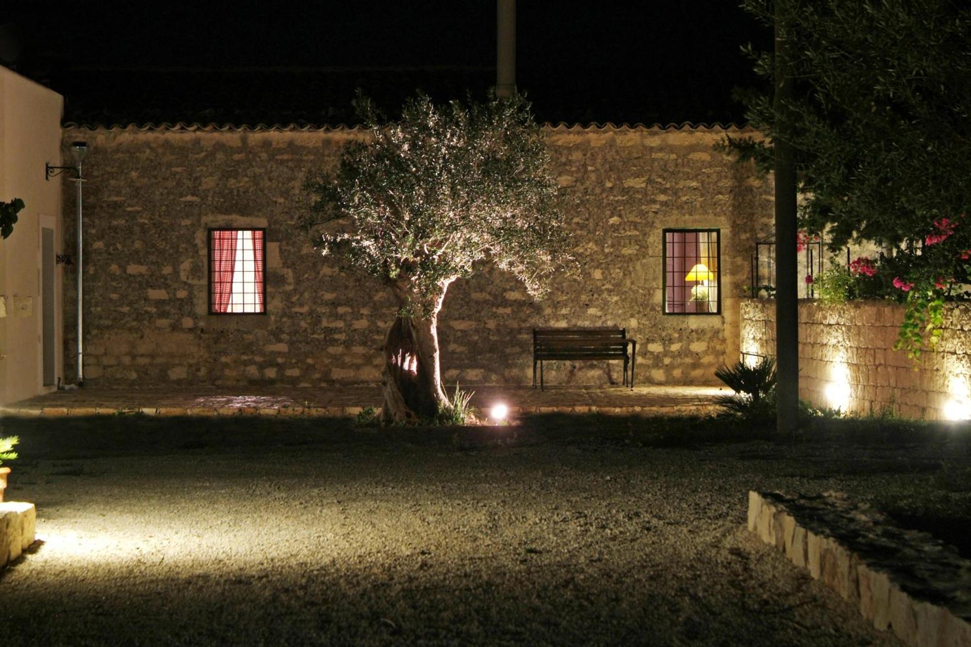 Masseria Ciancio Casa Serrafiori エクステリア 写真
